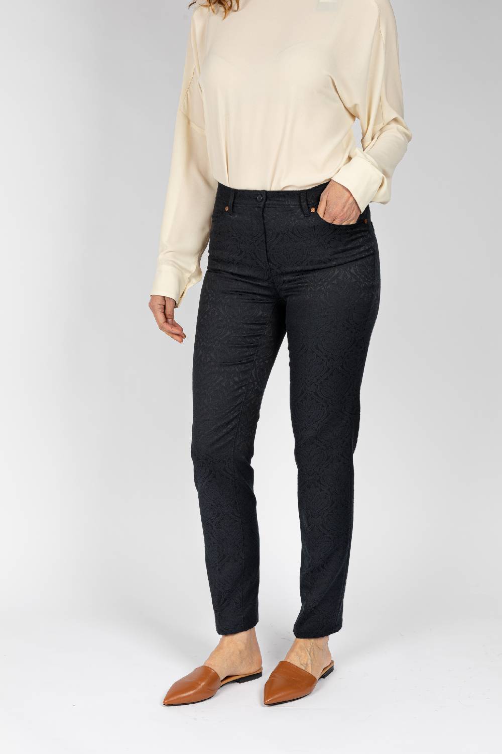 L.Pucci Pantaloni disegno fiore colore blu, linea Jeans tessuto jacquard Italy