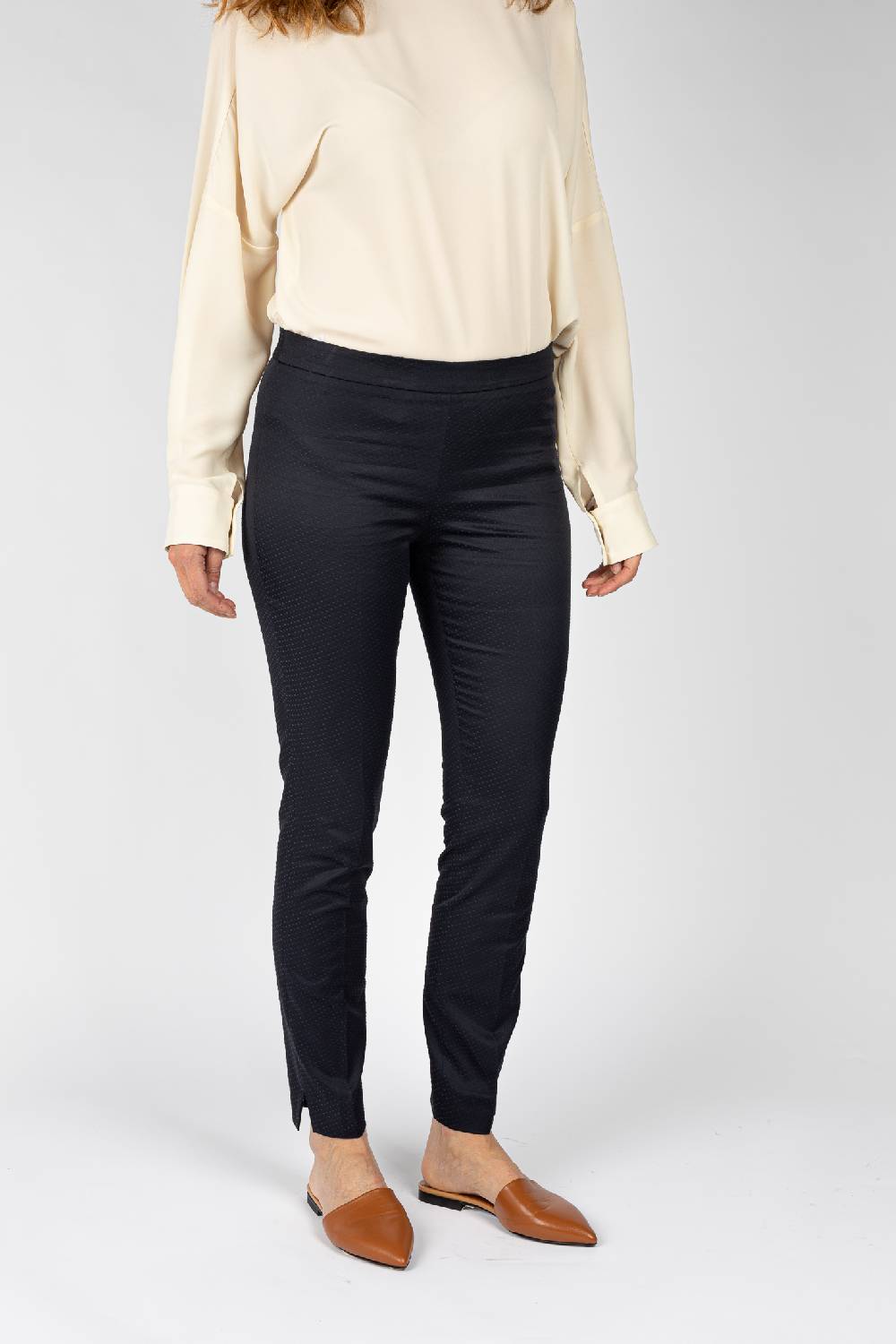 L.Pucci Pantaloni effetto punto spillo colore blu, linea a sigaretta tessuto jacquard Nuovo