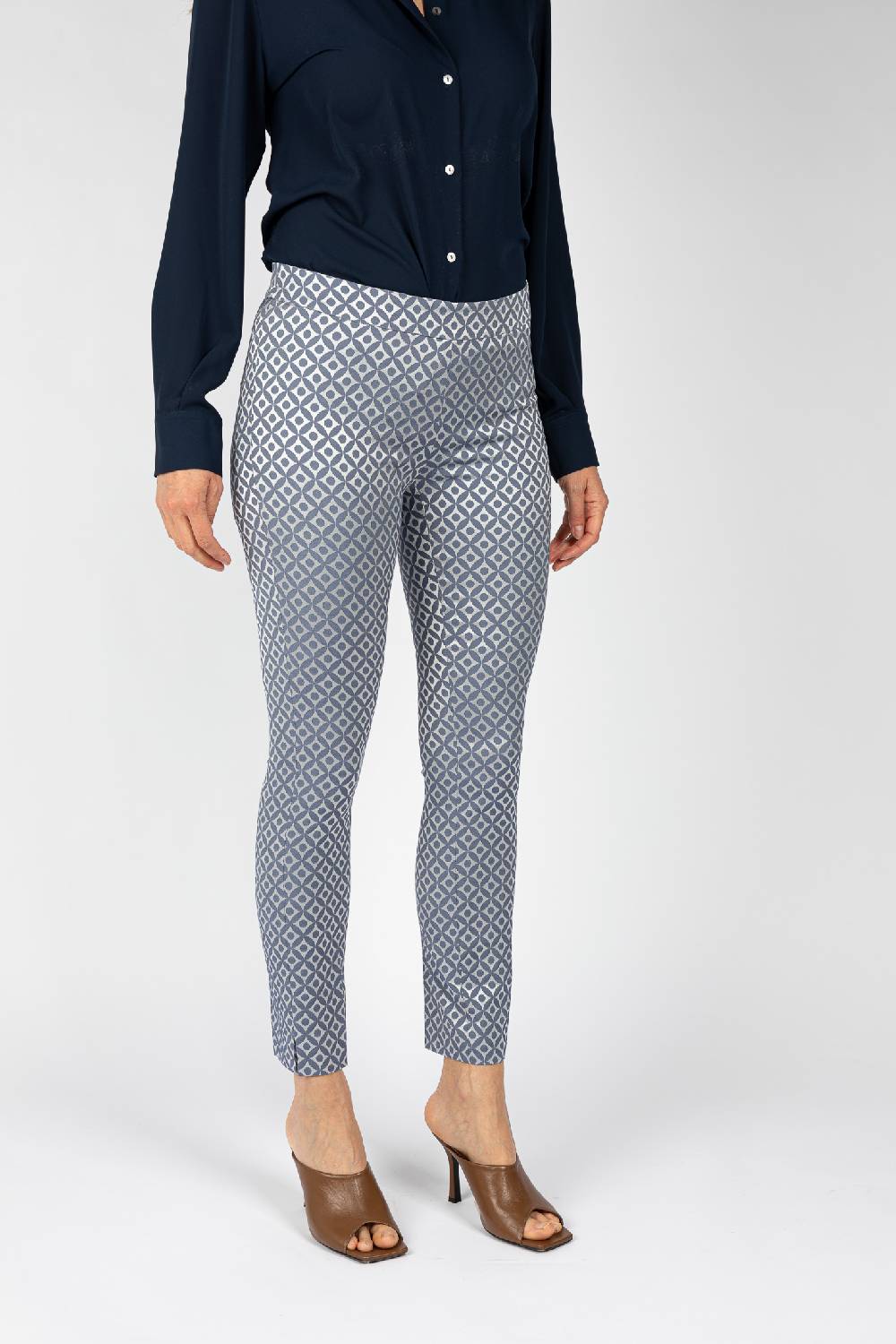L.Pucci Pantaloni tessuto jacquard effetto lucido colore blu, linea a sigaretta Qualità