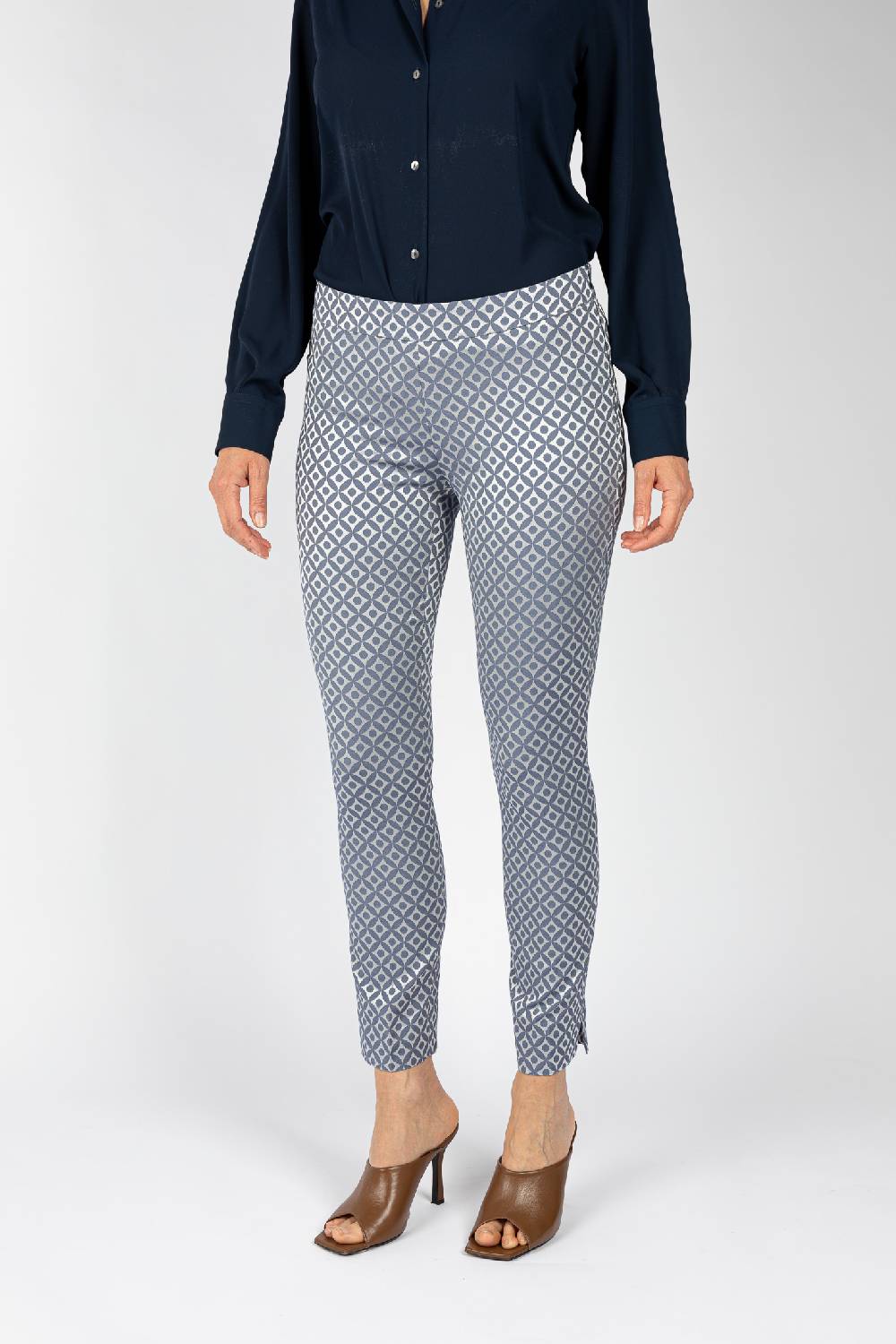 L.Pucci Pantaloni tessuto jacquard effetto lucido colore blu, linea a sigaretta Qualità