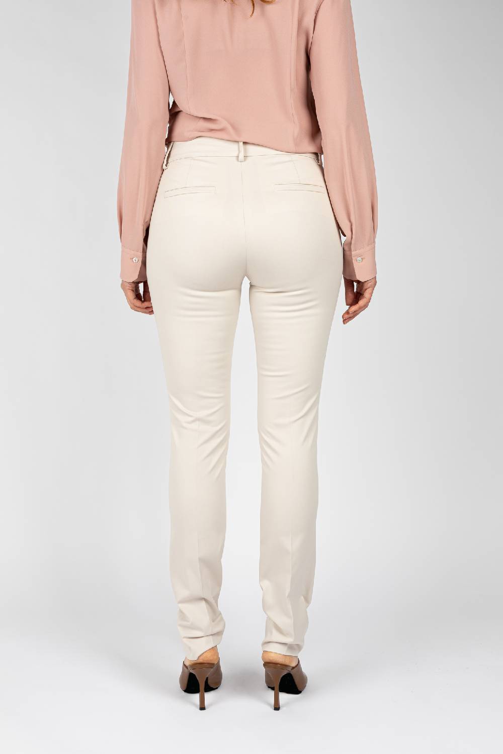 L.Pucci Pantaloni tessuto colore ghiaccio, gamba regolare Spedizione Gratuita