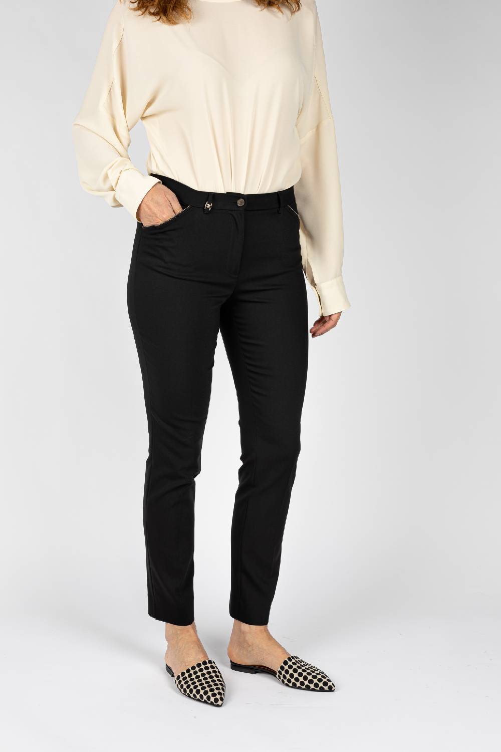 L.Pucci Pantaloni colore nero, linea a sigaretta Promozione Limitata