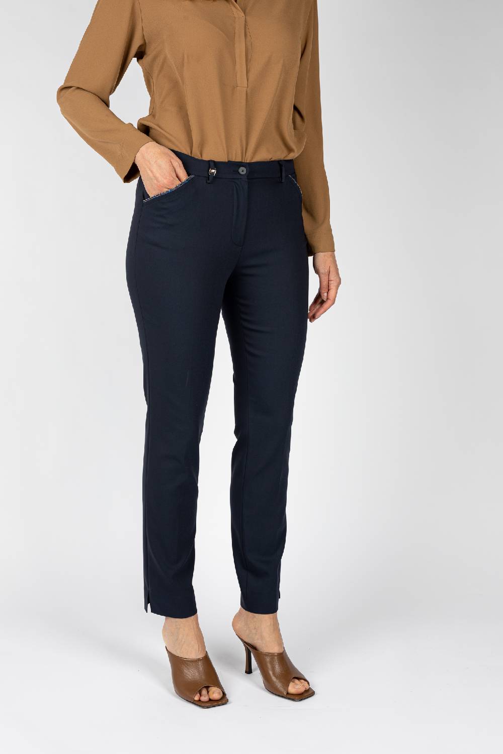 L.Pucci Pantaloni colore blu, linea a sigaretta Shopping Online