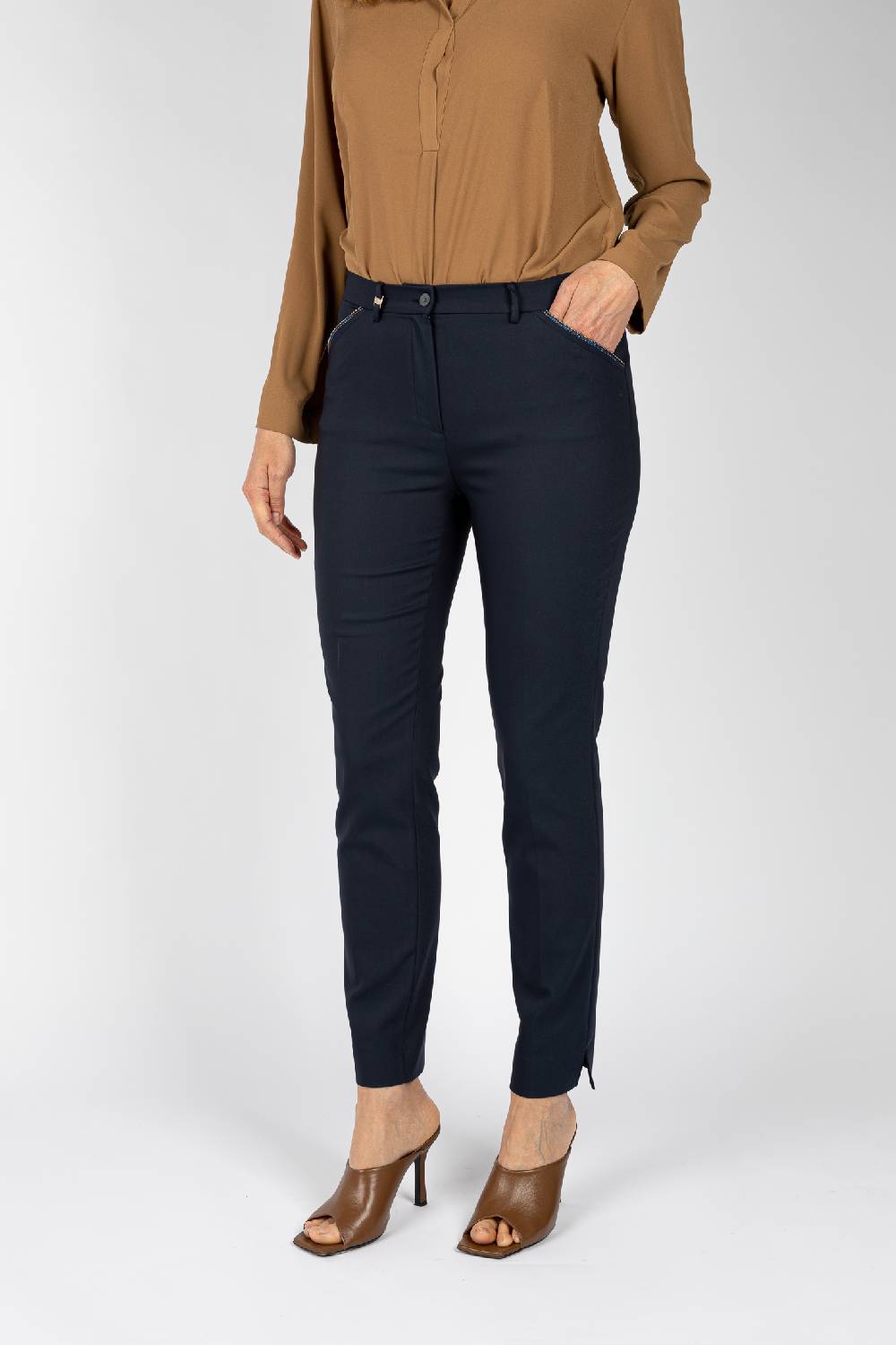 L.Pucci Pantaloni colore blu, linea a sigaretta Shopping Online