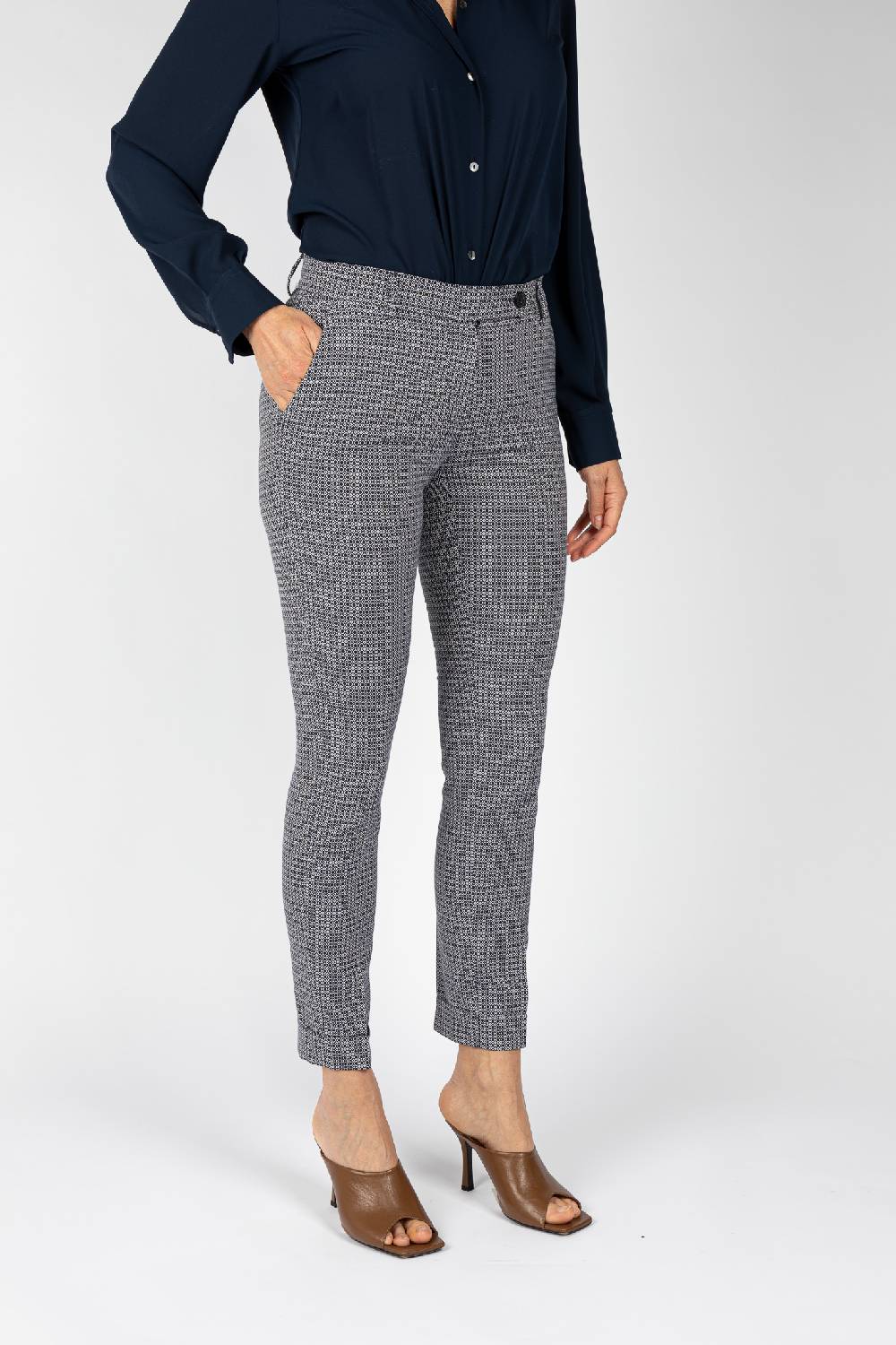 L.Pucci Pantaloni in tessuto jacquard blu su fondo ghiaccio gamba regolare colore blu Affare Del Giorno