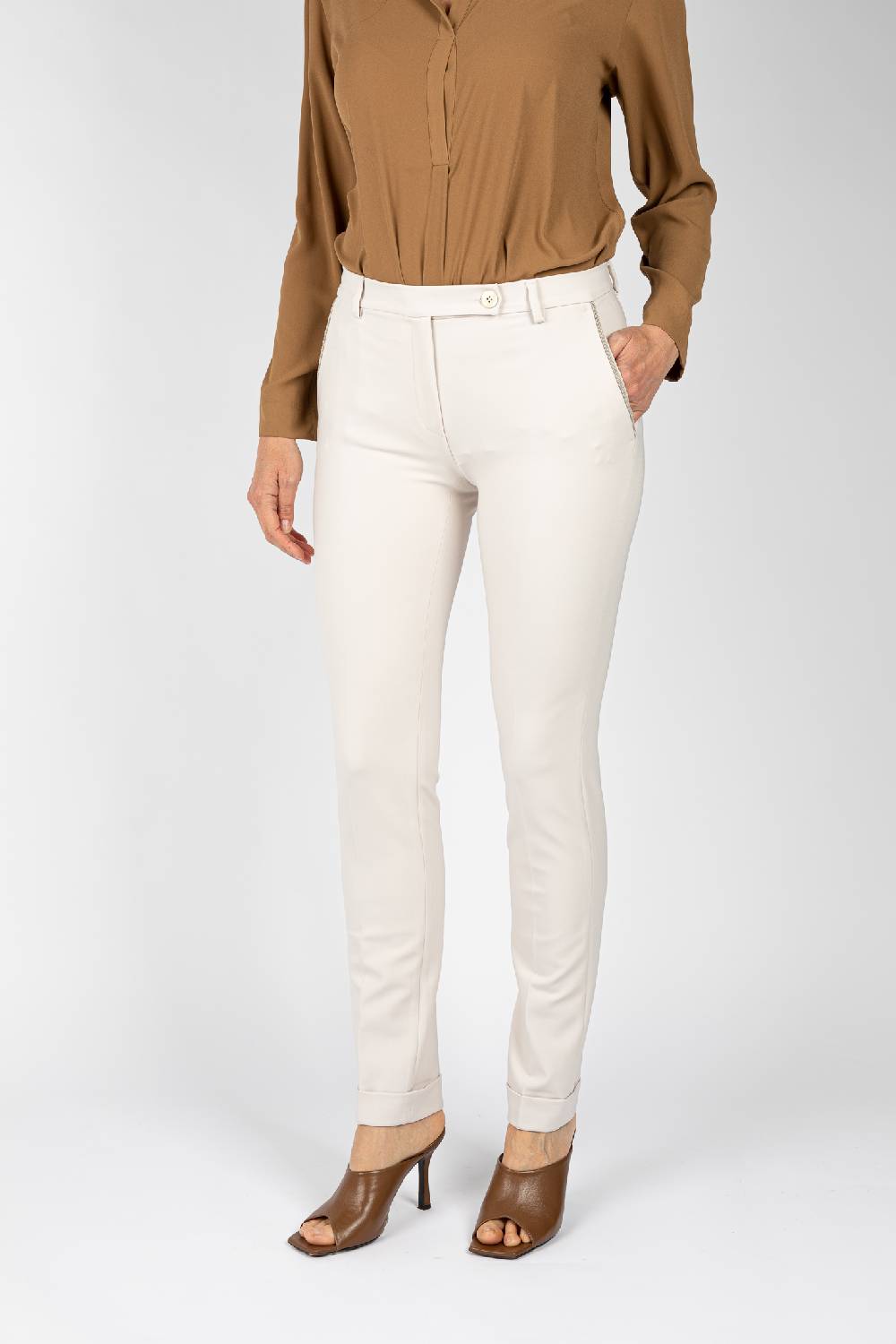 L.Pucci Pantaloni gamba regolare con rovescia colore ghiaccio Prezzo Ridotto