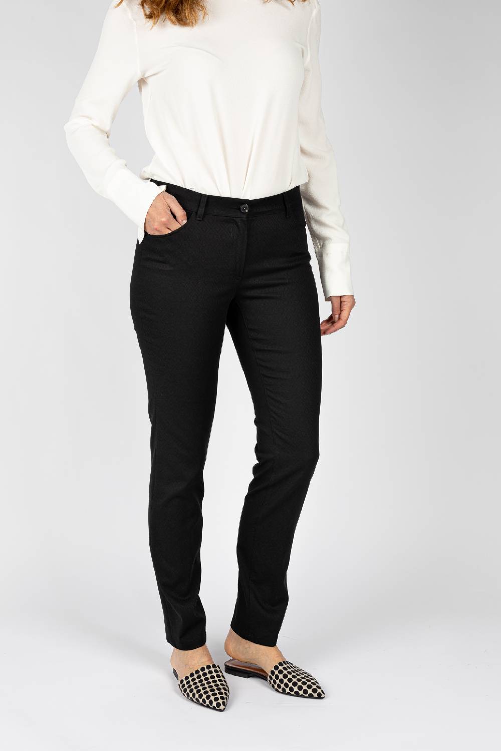 L.Pucci Pantaloni Jeans modello gamba regolare colore nero Sconto