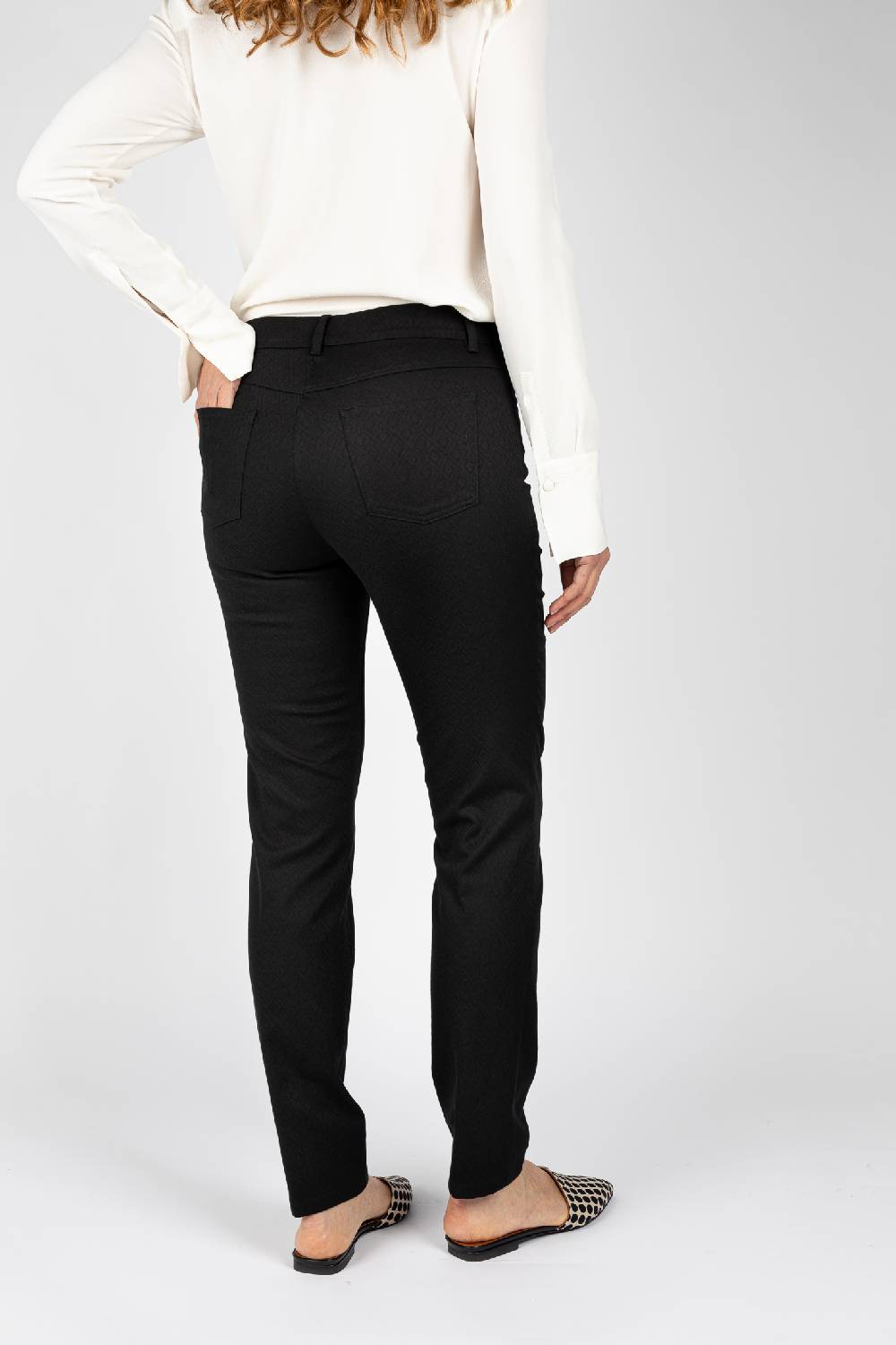 L.Pucci Pantaloni Jeans modello gamba regolare colore nero Sconto