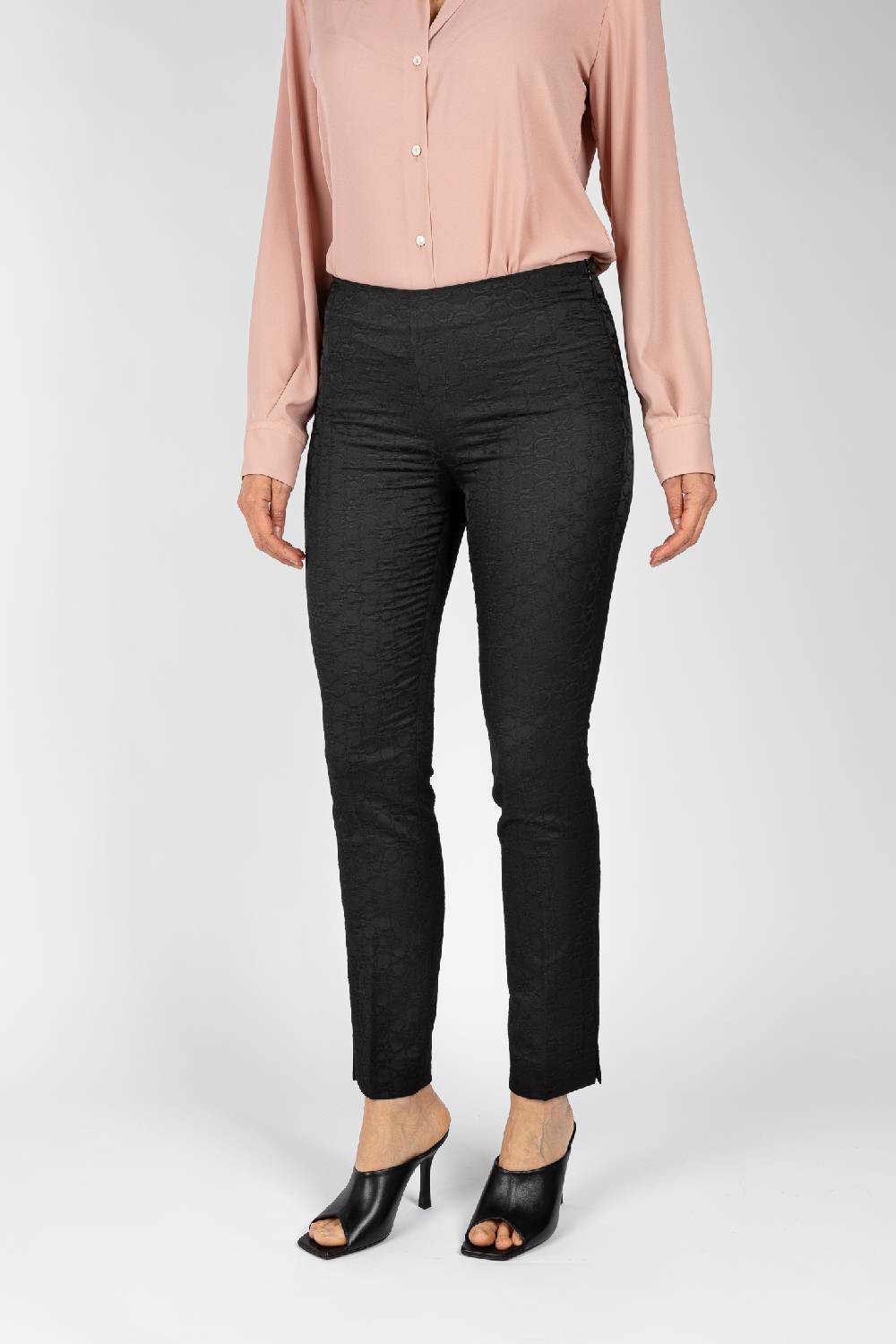 L.Pucci Pantaloni jacquard a fiore colore nero, linea stretta Online