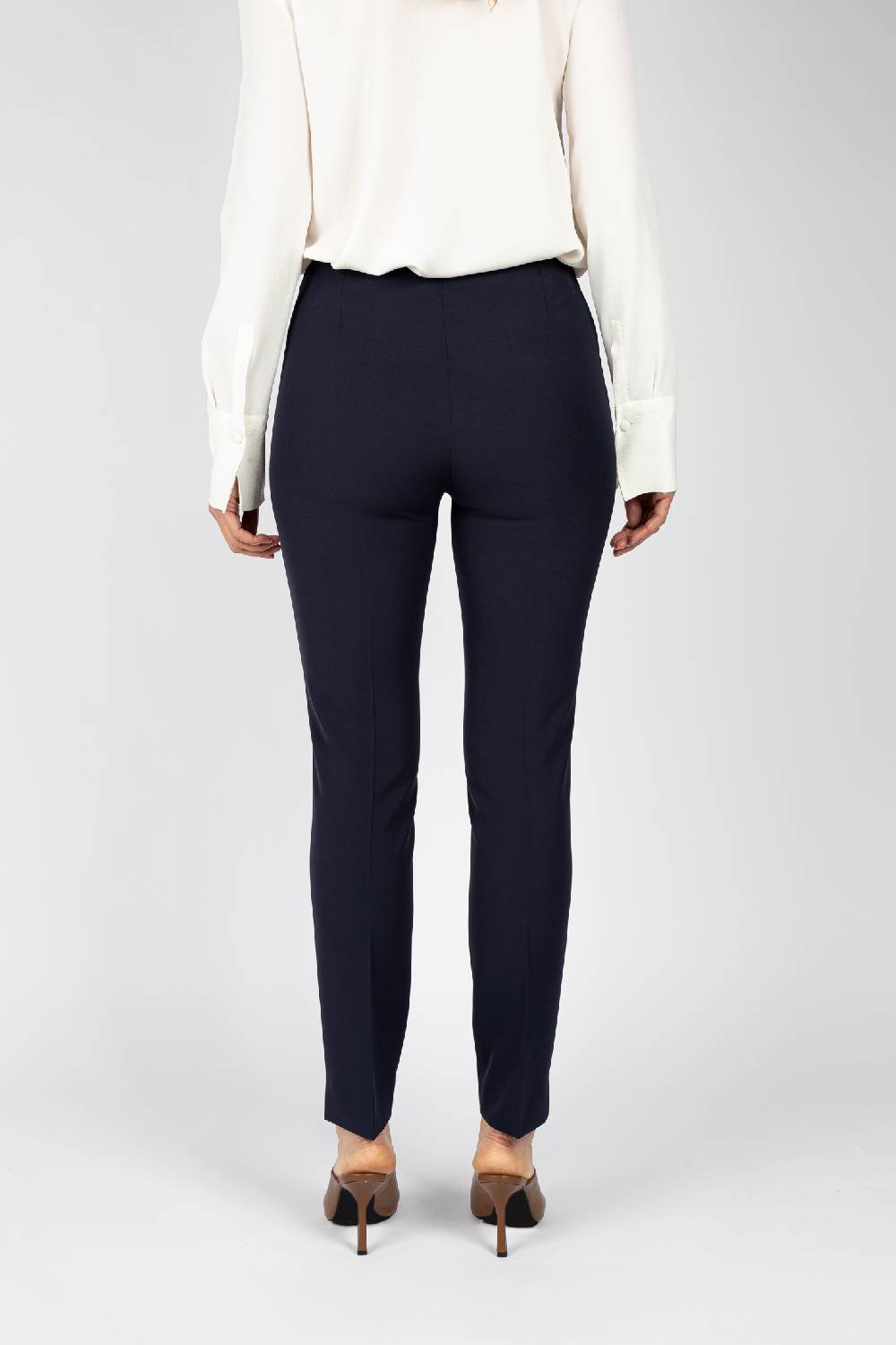 L.Pucci Pantaloni colore blu linea a gamba stretta da donna Offerte