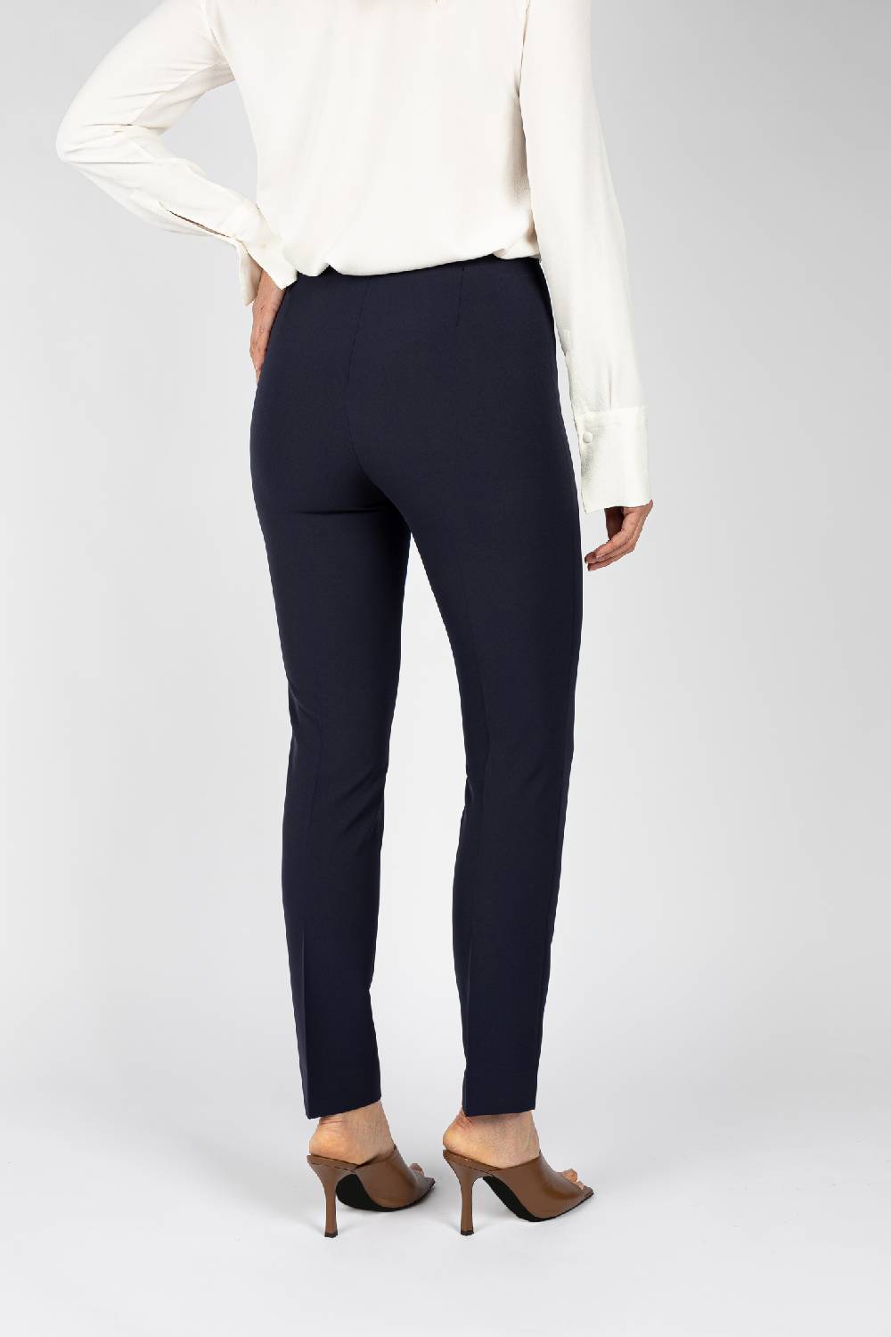 L.Pucci Pantaloni colore blu linea a gamba stretta da donna Offerte