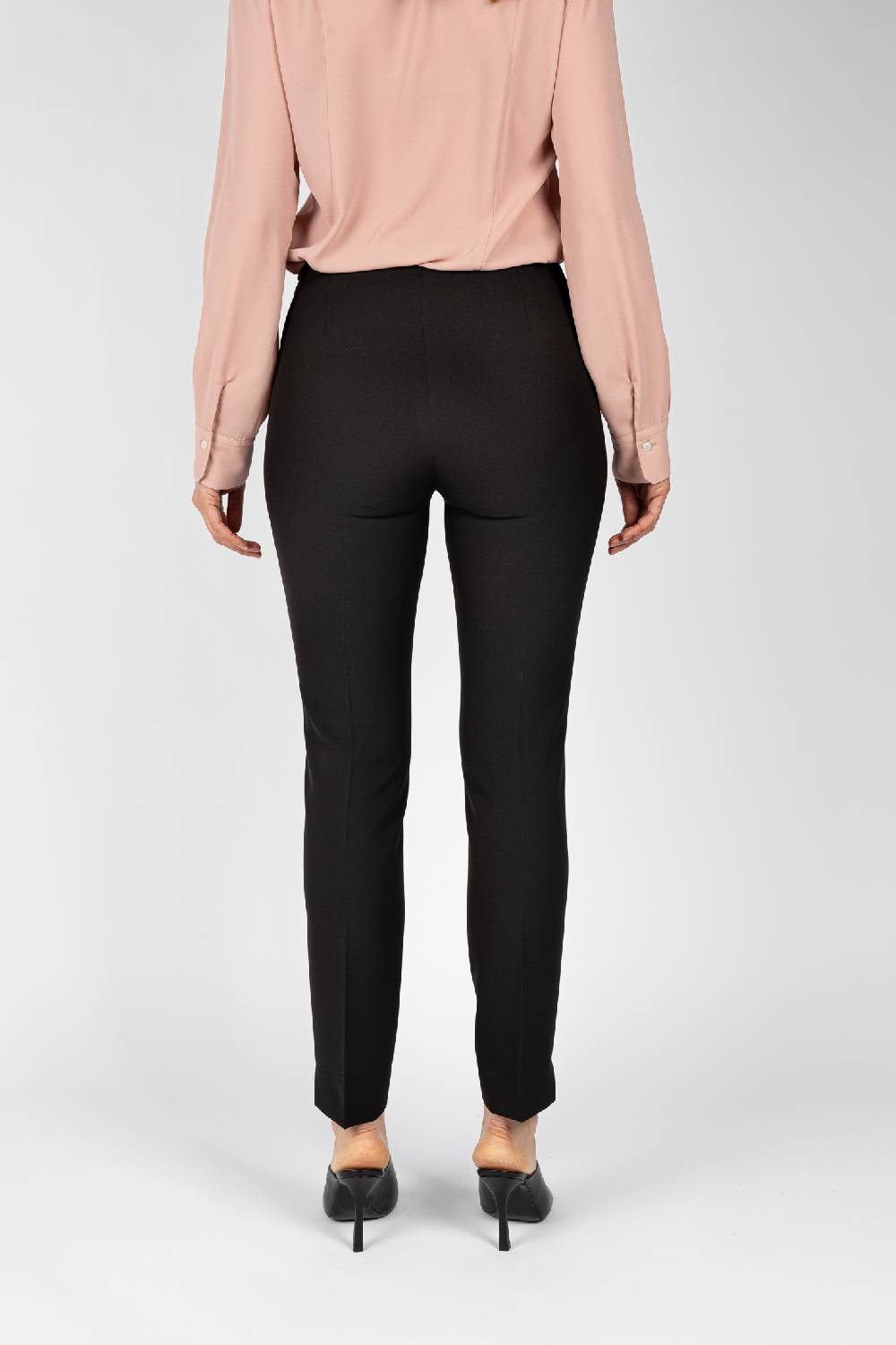 L.Pucci Pantaloni colore nero linea a gamba stretta da donna Hotsell