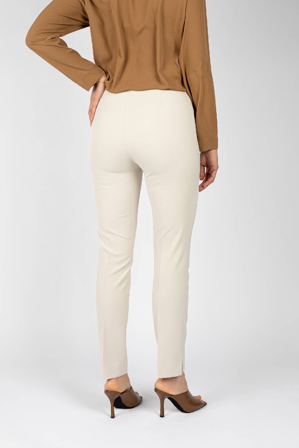 L.Pucci Pantaloni colore ghiaccio linea stretta da donna Vendita Calda