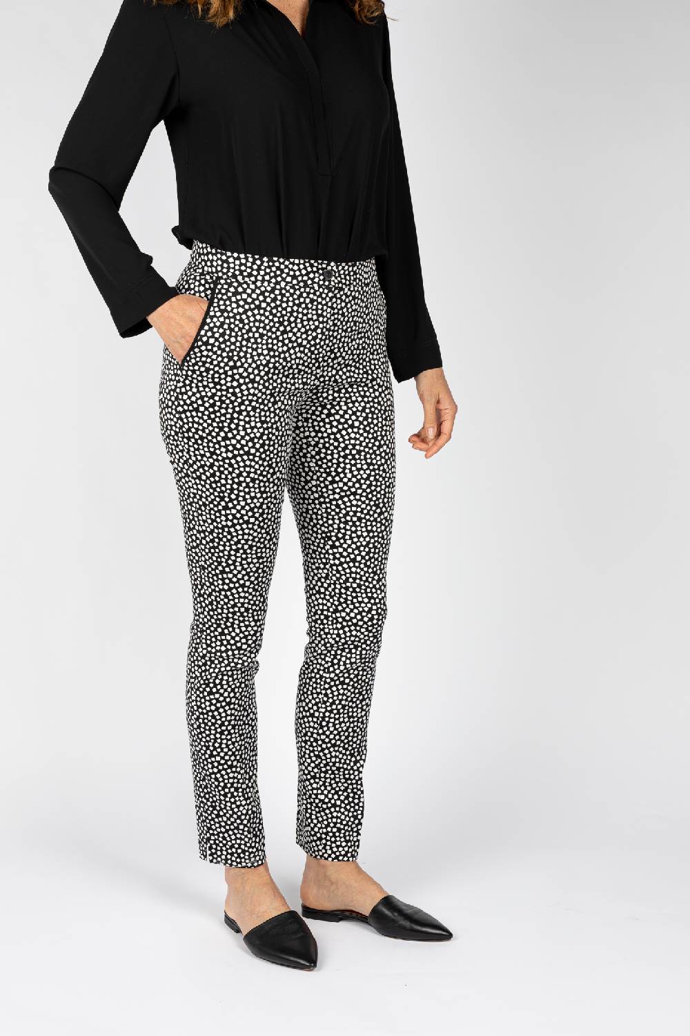 L.Pucci Pantaloni da donna nero linea dritta spacchetti al fondo Saldi Di Fabbrica