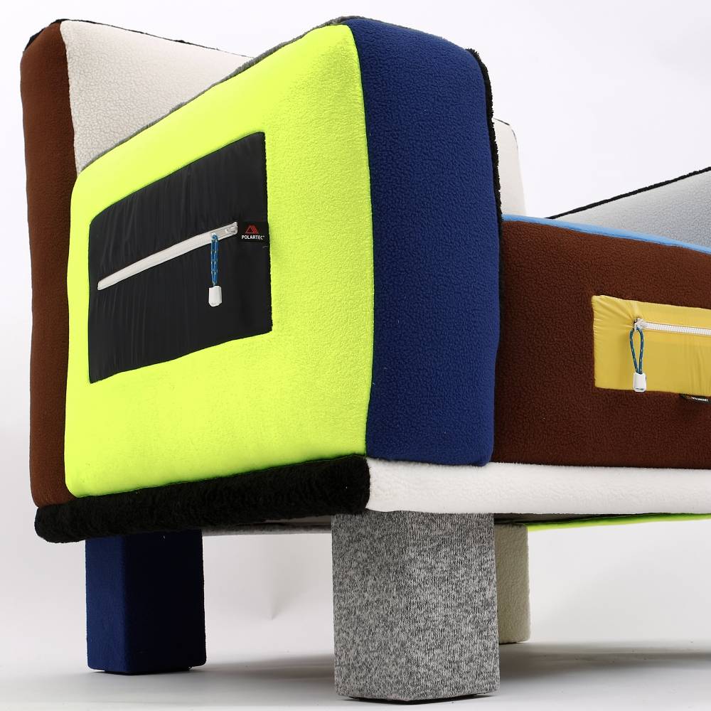 Lc23 Polartec Multicolor Armchair In Vendita
