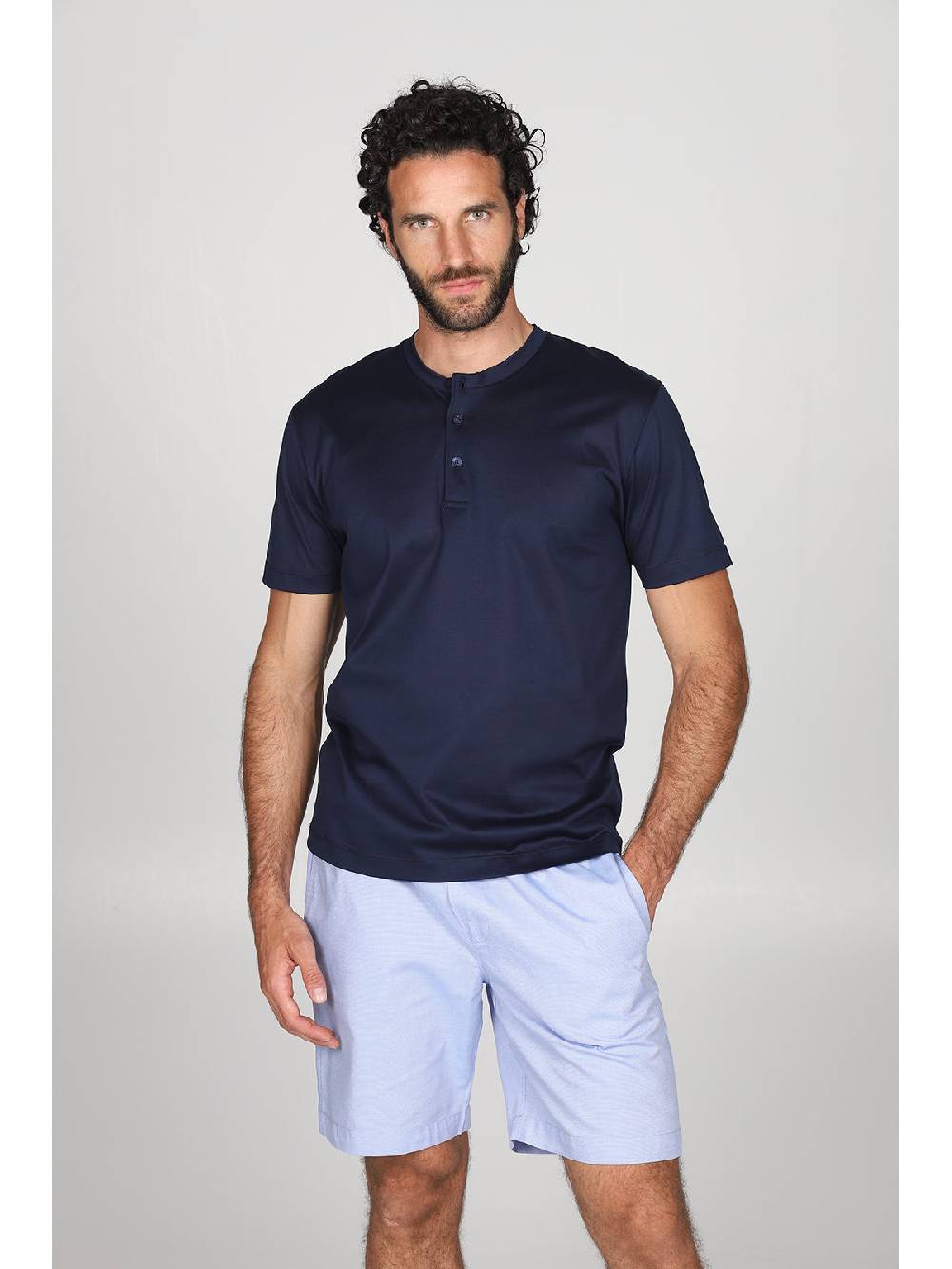 Julipet Pigiama serafino in popeline e luxury jersey, per un comfort contemporaneo In Linea