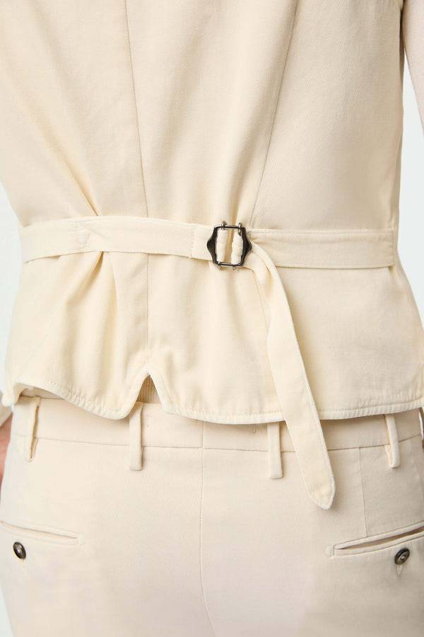 L.B.M. 1911 Gilet OSCAR tinto capo bianco latte Gilet OSCAR tinto capo bianco latte In Vendita