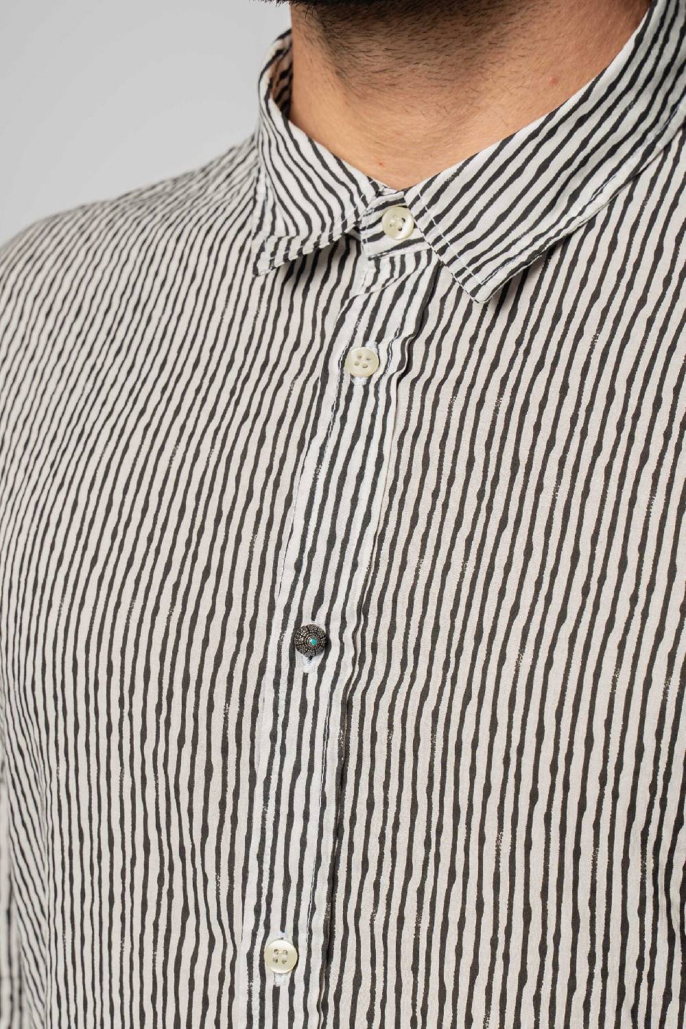 Officina 36 Camicia nera in popeline stampato 2025