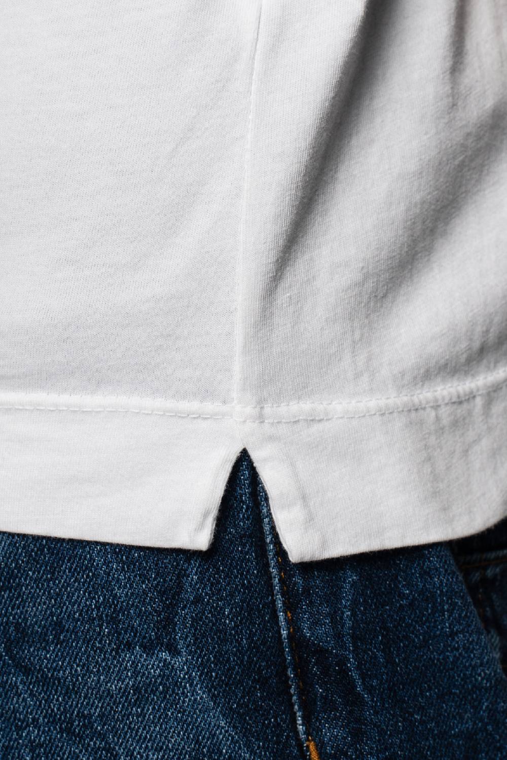 Officina 36 T-shirt bianca in jersey con taschino a contrasto In Saldo