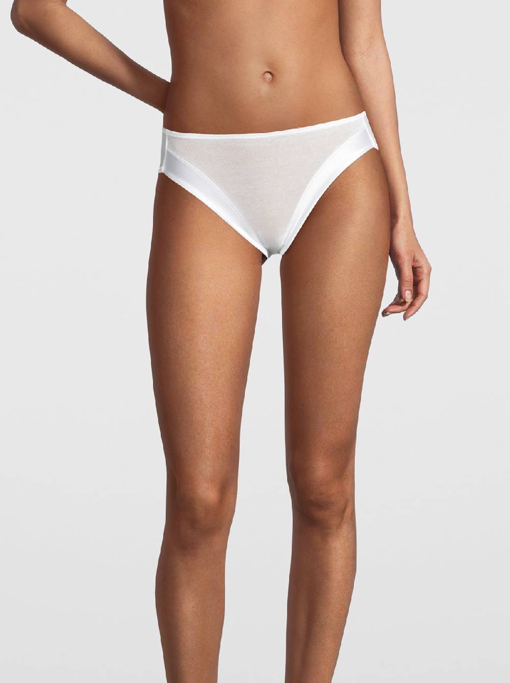 Oscalito Filoscozia Slip vita media con bordo in raso 16123 Vendita Calda