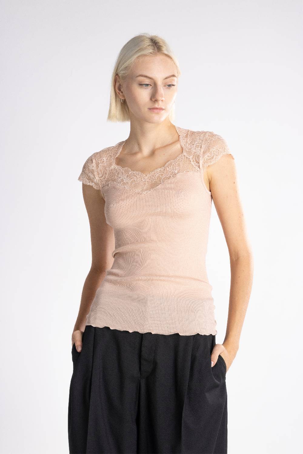 Oscalito T-shirt Donna70% Lana , 30% Seta 6825 Promozione