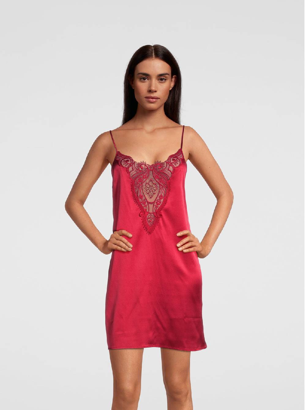Oscalito Abito sottoveste in raso di seta stretch con macramè 10340 Sostegno trimestrale