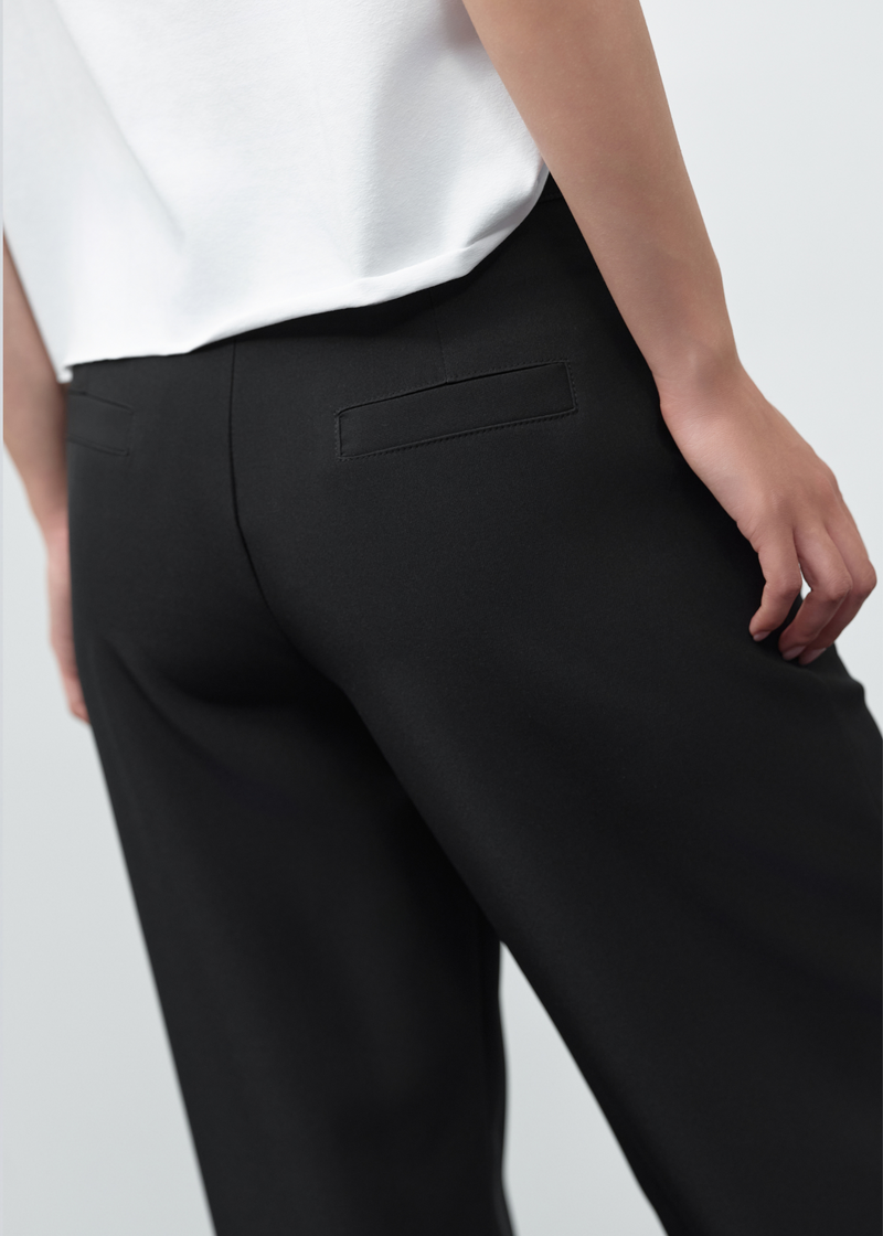 Paola T. Pantalone palazzo Enormi risparmi