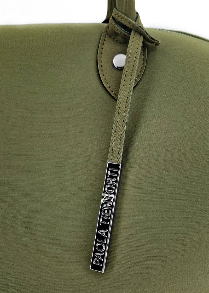 Paola T. Bauletto large in neoprene con dettagli argento Fornitura limitata