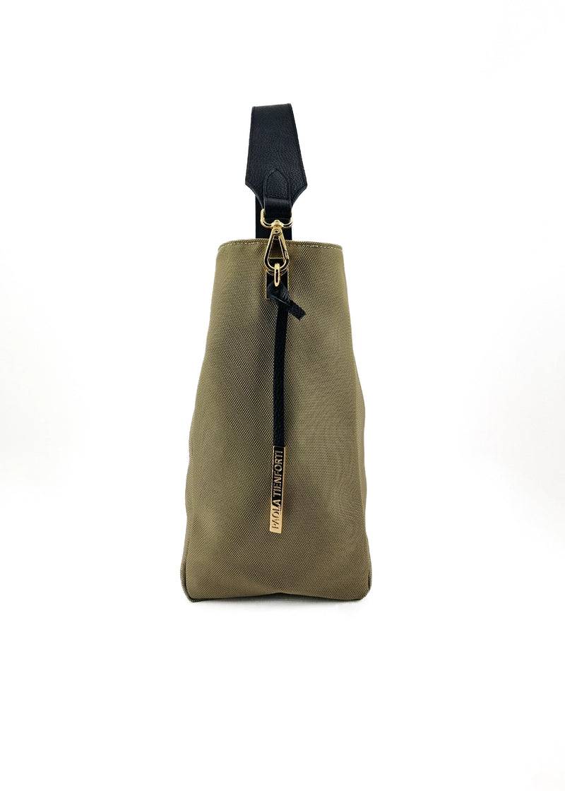 Paola T. Sacca in cordura con dettagli oro Shopping online