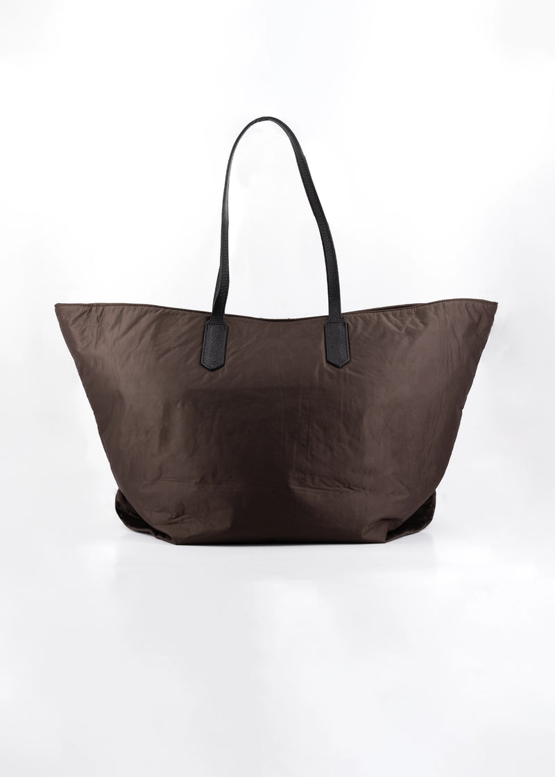 Paola T. Shopper in nylon con rivetti oro Offerta San Valentino