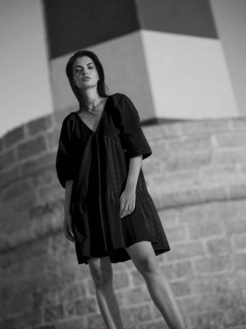 Paola T. Abito in cotone sangallo Super sconto
