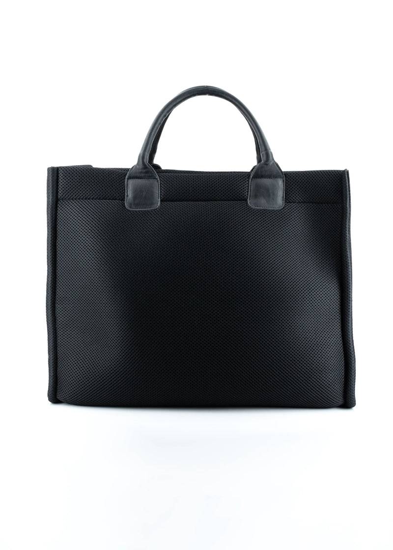 Paola T. Shopper large in traforato con dettagli argento Nuovo