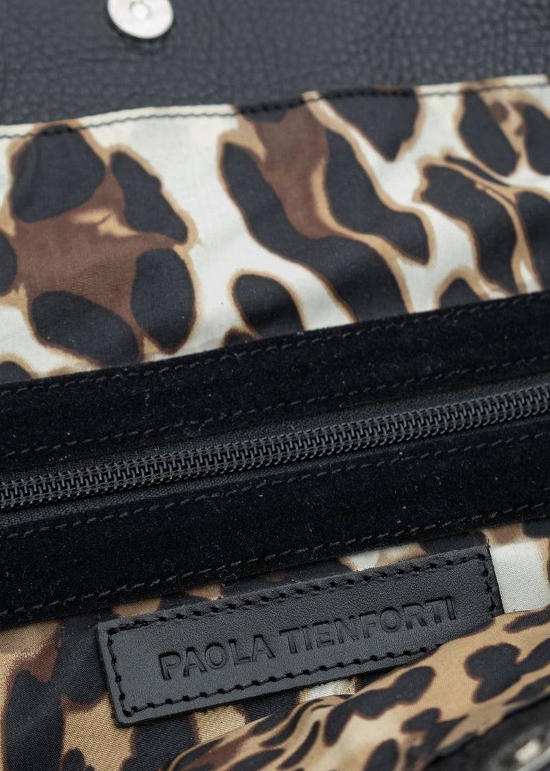 Paola T. Shopper large in pelle morbida con dettagli argento Qualità