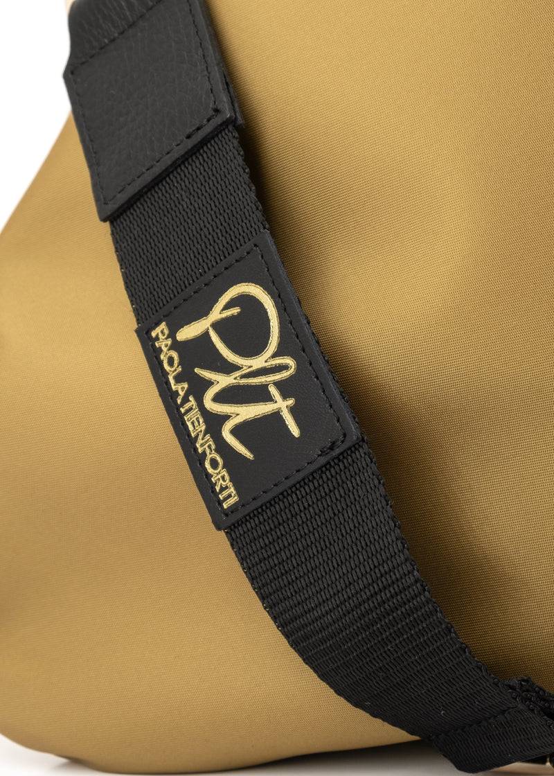Paola T. Sacca hobo in nylon con dettagli oro Prezzo Ridotto