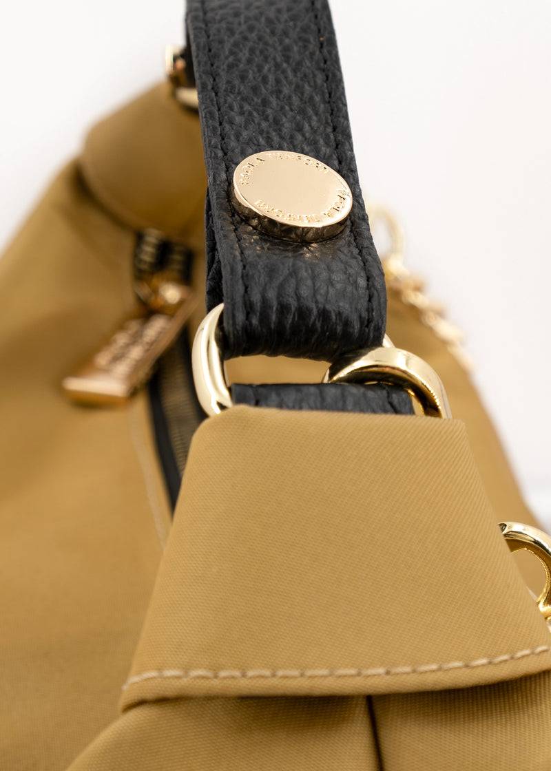 Paola T. Borsa a sacca in nylon con dettagli oro Sconto