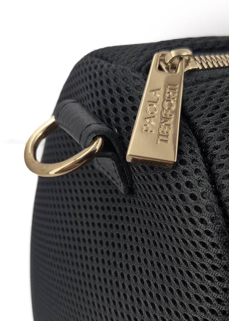 Paola T. Bauletto large in traforato con dettagli oro Outlet