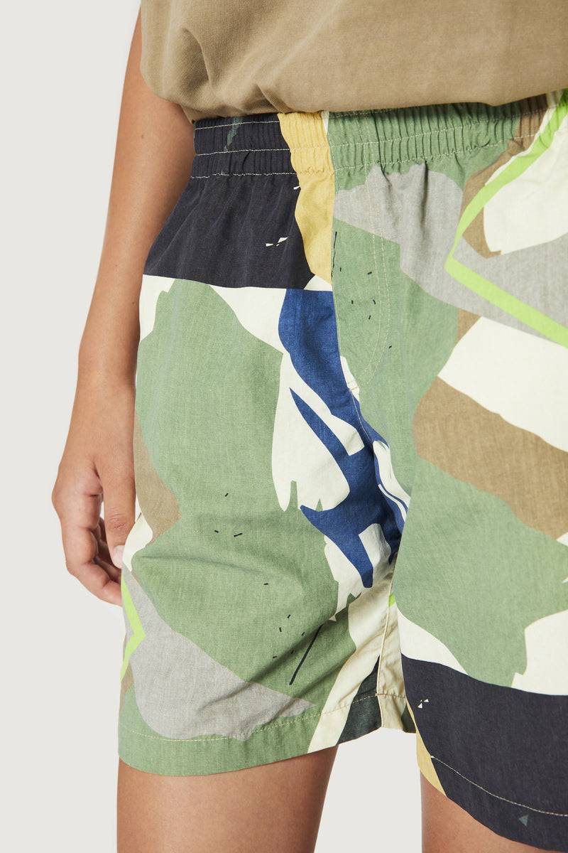 Paura AIRAM BERMUDA GREEN CAMO Offerta