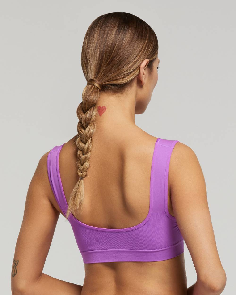 Pompea Brassiere spalla larga seamless con dettaglio femminile Novità