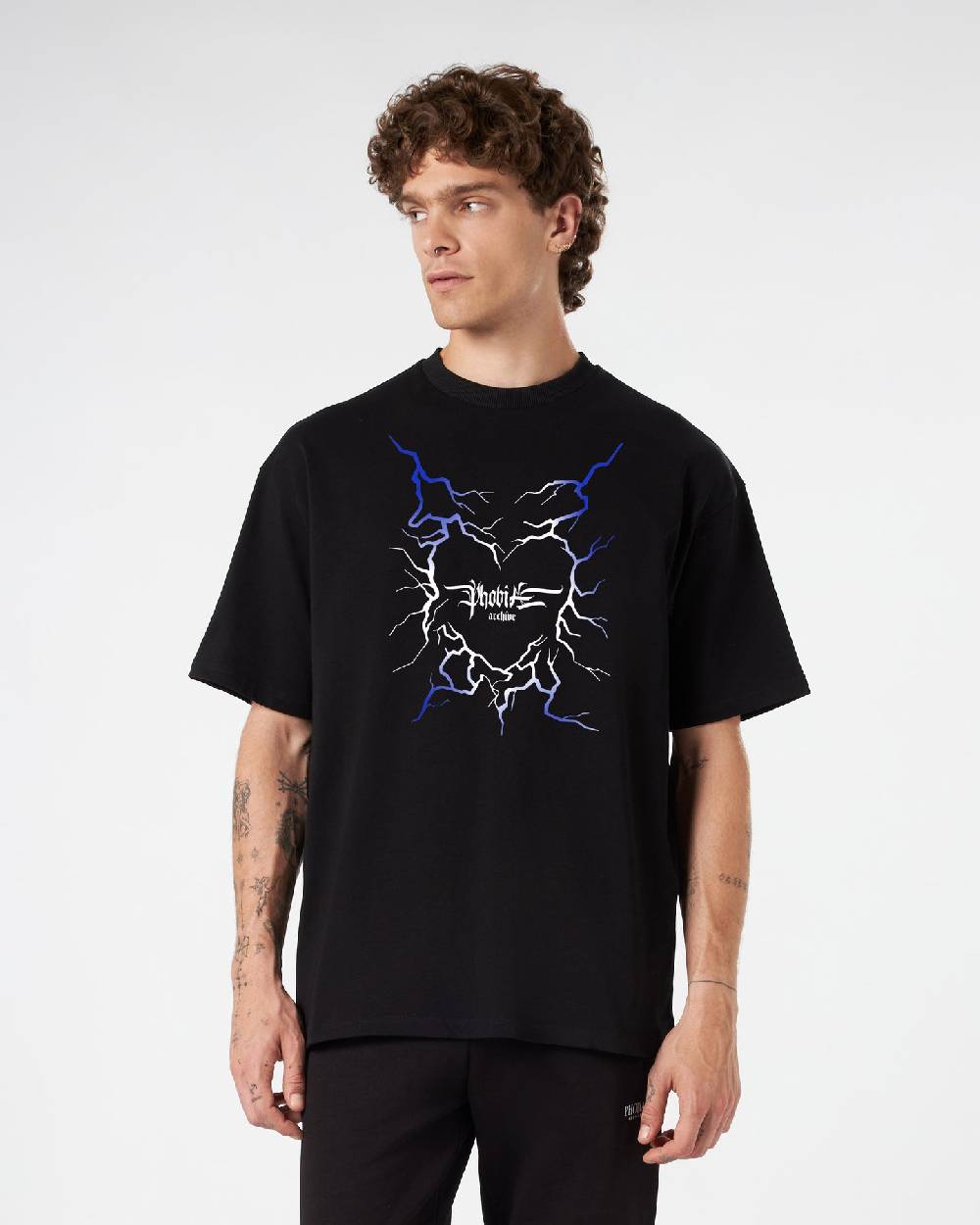 Phobia Archive T-SHIRT NERA CON GRAFICA CUORE LIGHTNING BLU Shopping Online