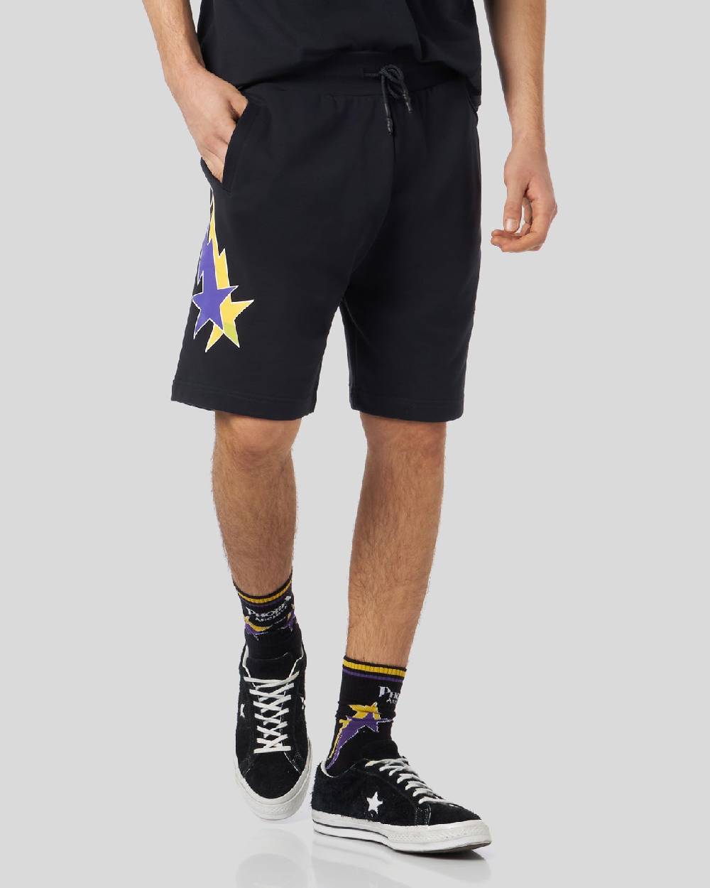 Phobia Archive PANTALONCINO NERO CON GRAFICA STARRY LIGHTNING GIALLA E VIOLA Vendita