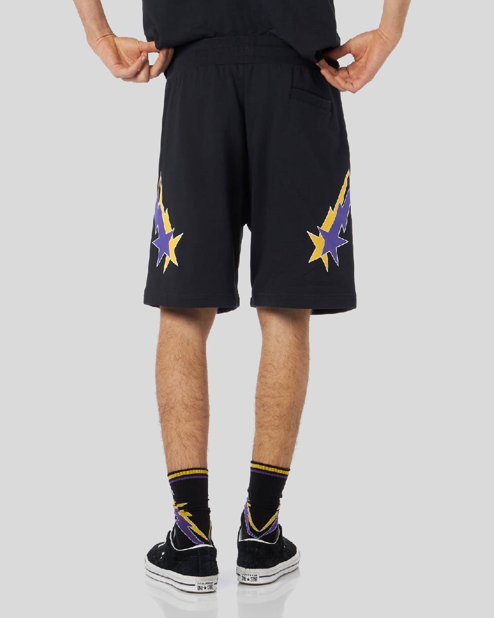 Phobia Archive PANTALONCINO NERO CON GRAFICA STARRY LIGHTNING GIALLA E VIOLA Vendita