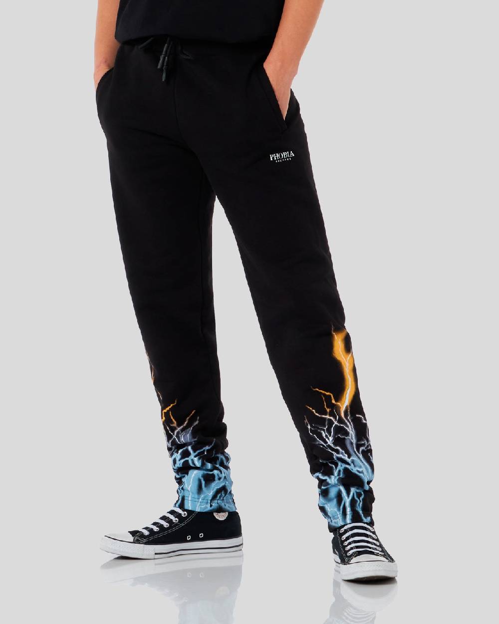 Phobia Archive PANTALONCINO NERO CON STAMPA FULMINE BICOLORE GIALLO E BLU Consegna Veloce