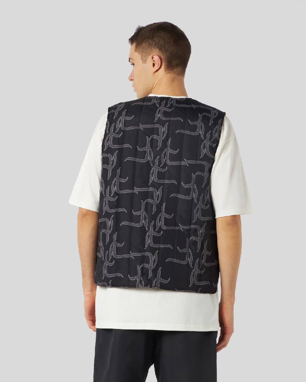 Phobia Archive GILET DOUBLE FACE CON LOGO GOTIC P ALL OVER ED ETICHETTA METALLICA Convenienza