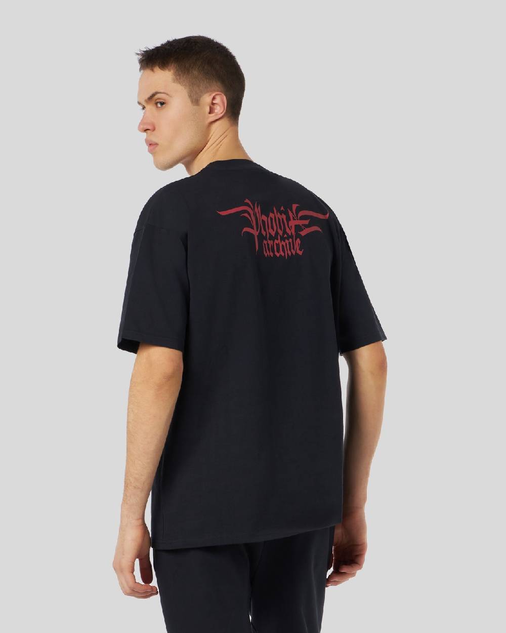 Phobia Archive T-SHIRT NERA CON GRAFICA TRIPLE SKULL ROSSA Vendita Economica