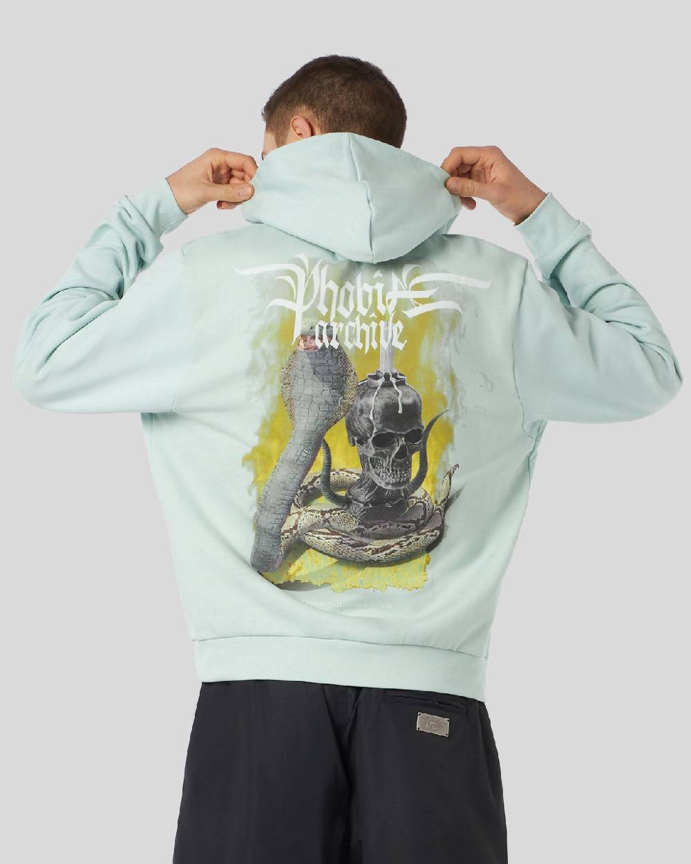 Phobia Archive FELPA AZZURRA CON GRAFICA FIERY COBRA GIALLA Fino Al -60%