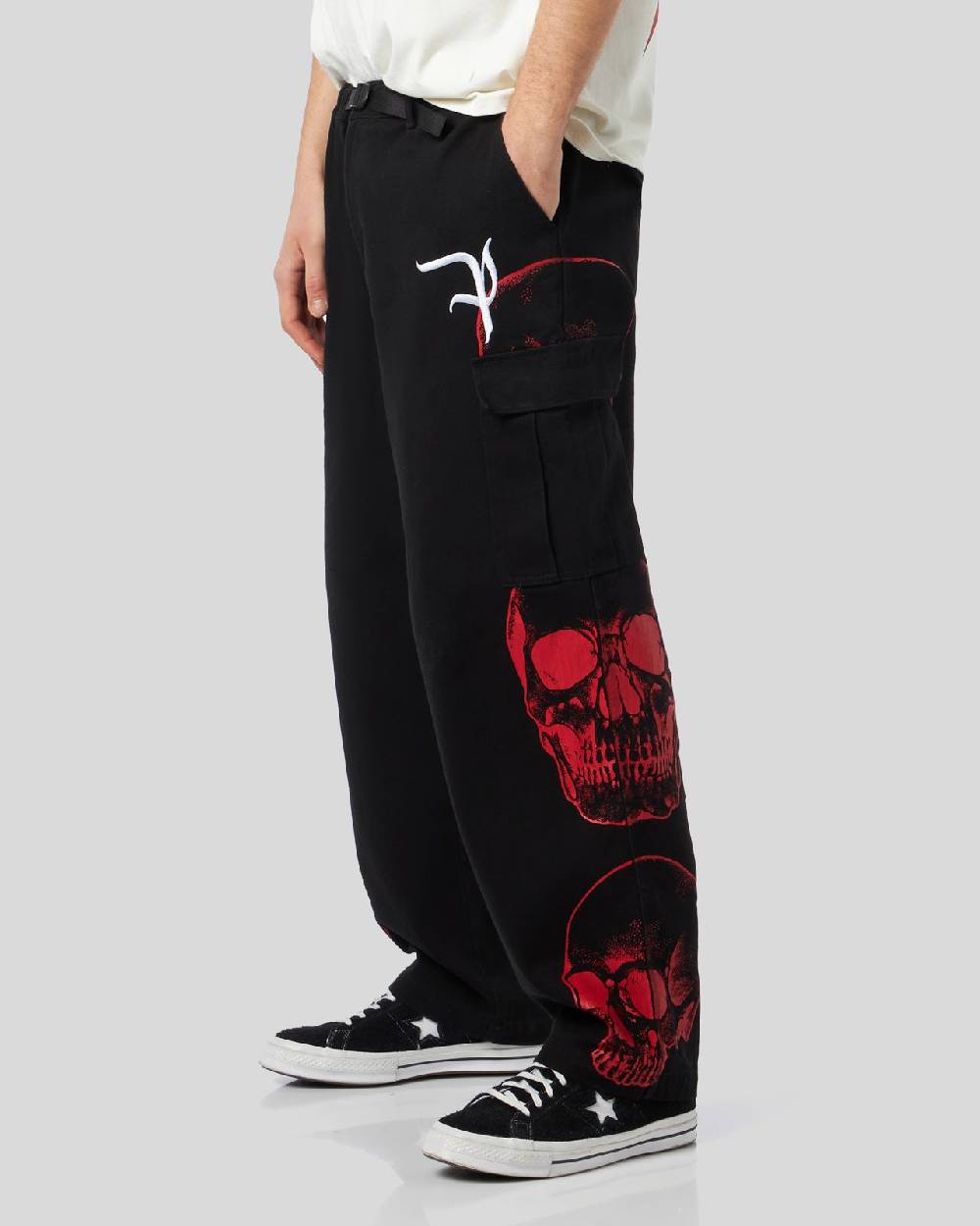 Phobia Archive PANTALONE CARGO NERO CON GRAFICA TRIPLE SKULL ROSSA E LOGO GOTIC P Affare Del Giorno