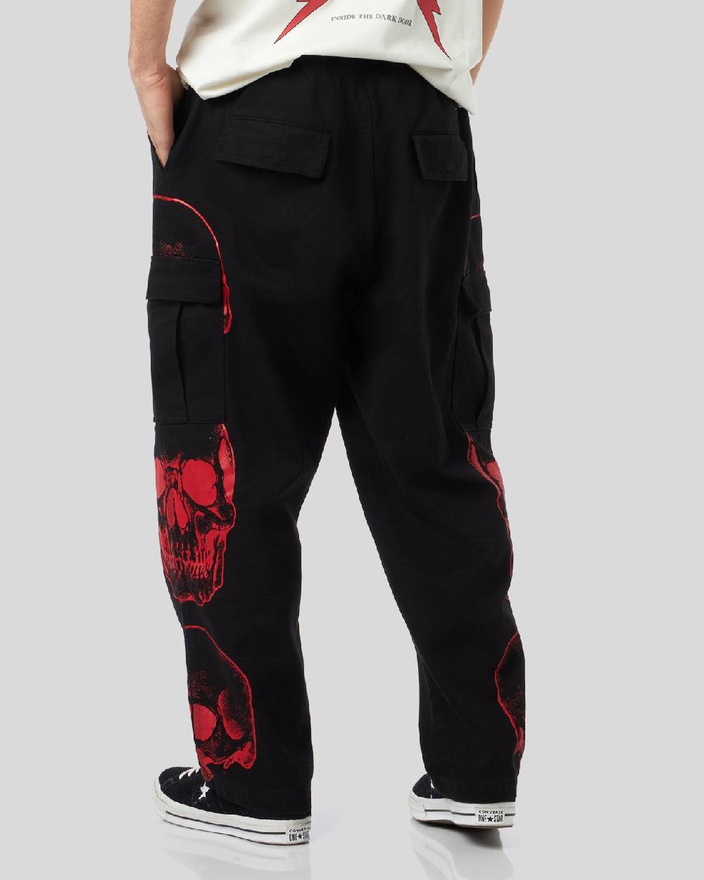 Phobia Archive PANTALONE CARGO NERO CON GRAFICA TRIPLE SKULL ROSSA E LOGO GOTIC P Affare Del Giorno