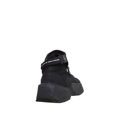 JULIUS NILØS SNEAKER 2025