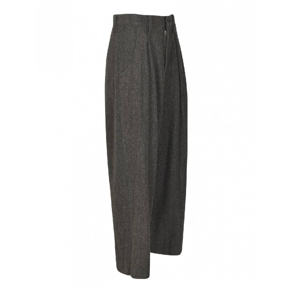 Y&#039;S YOHJI YAMAMOTO Pantaloni con pences 50% di sconto per tempo limitato