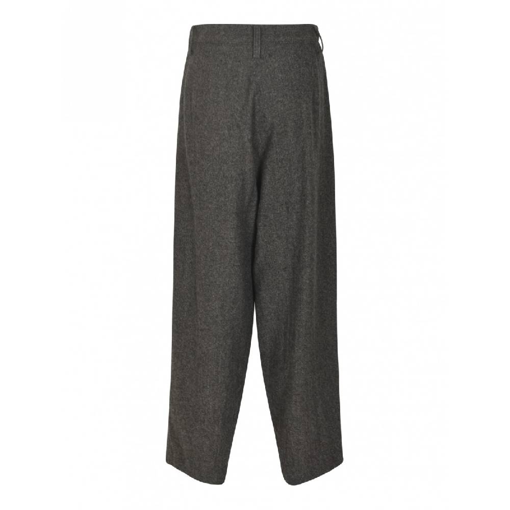Y&#039;S YOHJI YAMAMOTO Pantaloni con pences 50% di sconto per tempo limitato